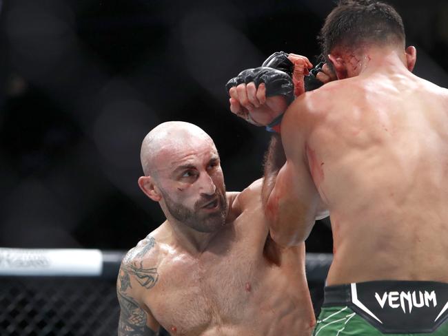 The cut was visible on Volkanovski’s cheek during the fight. Picture: Steve Marcus/Getty Images