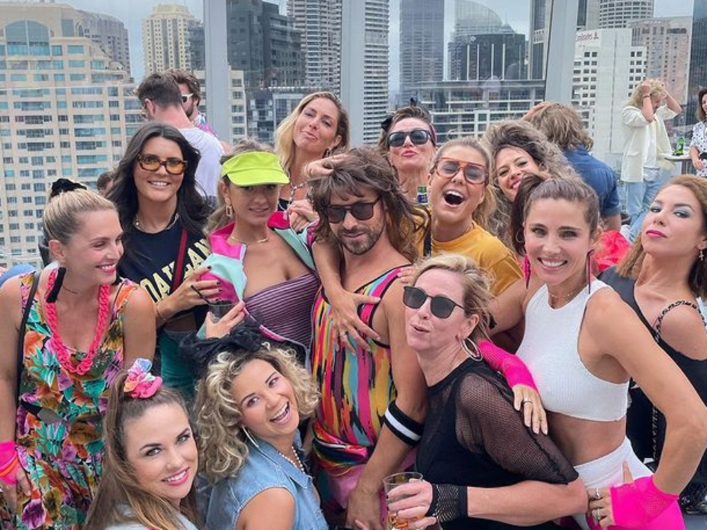 Photos from Chris Hemsworth, Matt Damon and More Stars Travel in Time With ' 80s-Themed Party