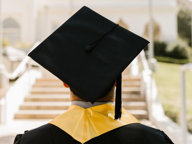 Swinburne University graduation august 2023 picture gallery