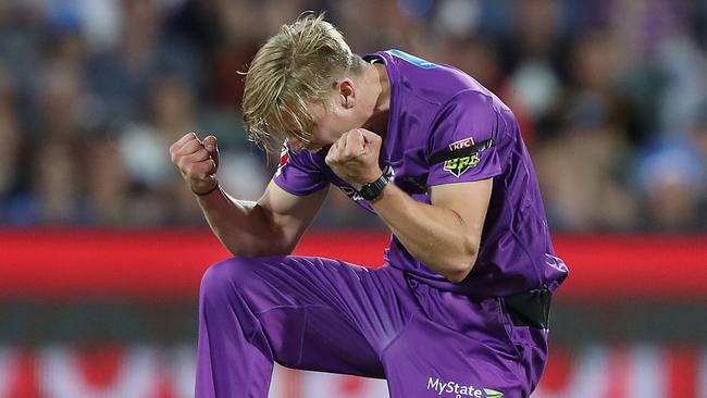 Shave Warne has locked in Hobart Hurricanes quick Nathan Ellis for SuperCoach finals.