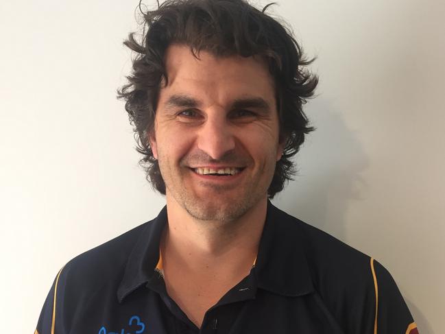 Therry Penola VAFA coach Damien Peverill.