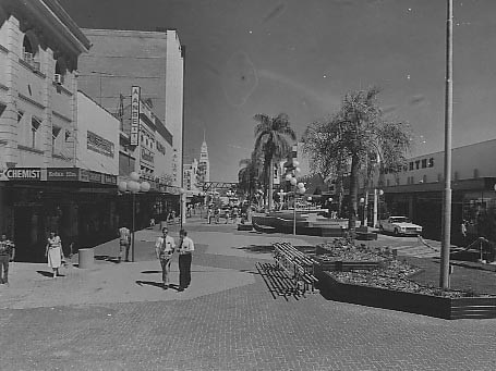 Flinders Mall in Townsville, Flinders Mall during the final stages of construction in 1980.