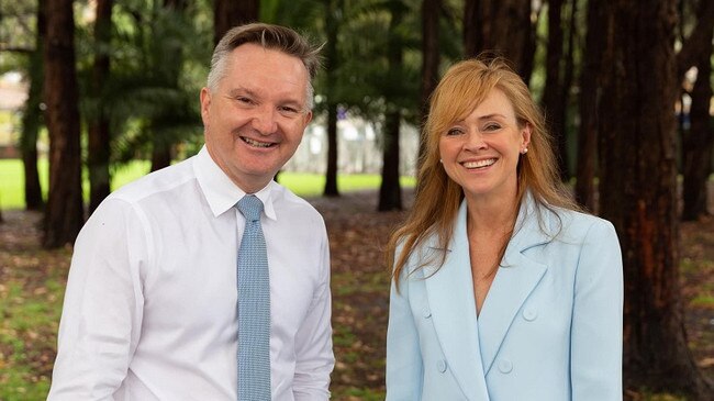 Minister for Climate Change and Energy Chris Bowen and Labor’s candidate at the last Federal election Catherine Renshaw during the announcement of the battery in 2022.