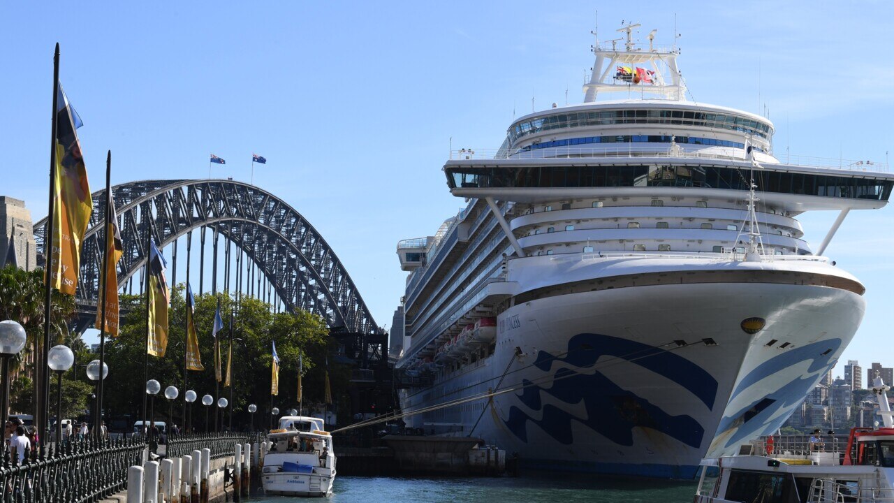 NSW govt 'to answer for' infected passengers disembarking cruise ship