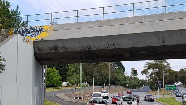 Croydon's railway bridge has been tagged again after it was cleaned in December.