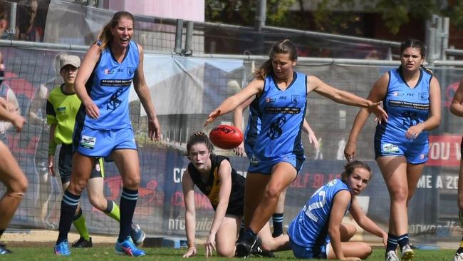 Sturt's Jess Schulz with ball in her side's SANFLW game against Glenelg. Picture - Peter Swan