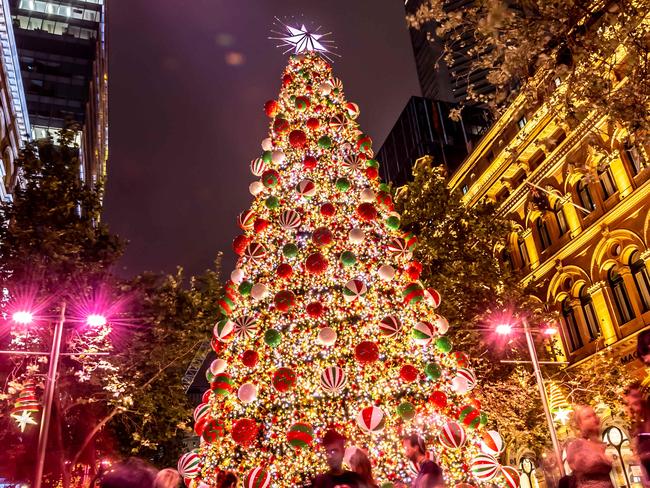 Christmas celebrations at Martin Place on Saturday, 23 November 2019. ( IMAGE / MONIQUE HARMER)