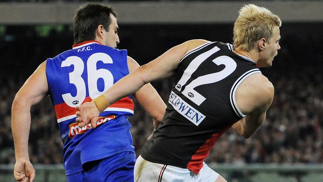 Rodney Eade believes a soft free kick against Brian Lake in the 2009 Preliminary final could have cost his Bulldogs a premiership.