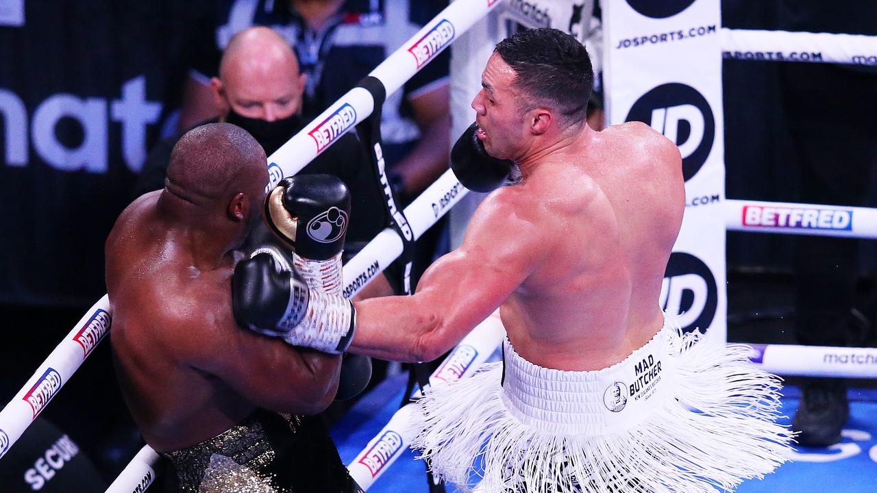 His left hand was as devastating as his right. (Photo by Alex Livesey/Getty Images)