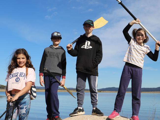 Savannah Horner, Bennett Horner, Ewan Mortimer and Addyson Mortimer getting ready for a day on the water at Leslie Dam (Photo: Zilla Gordon).