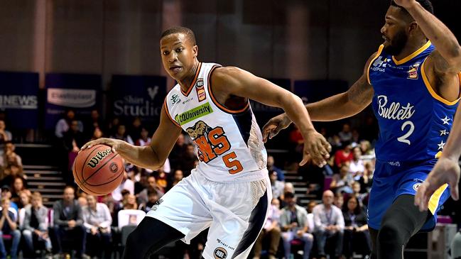 BRISBANE, AUSTRALIA — OCTOBER 13: Devon Hall of the Taipans breaks away from the defence during the round one NBL match between the Brisbane Bullets and the Cairns Taipans at Brisbane Convention &amp; Exhibition Centre on October 13, 2018 in Brisbane, Australia. (Photo by Bradley Kanaris/Getty Images)