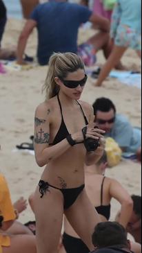 A-lister’s girlfriend spotted on Sydney’s Bondi Beach