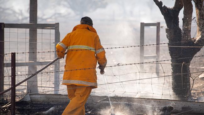 A record number of Gold Coasters have volunteered to help the Rural Fire Service ahead of the region’s bushfire season. Picture: Che Chorley