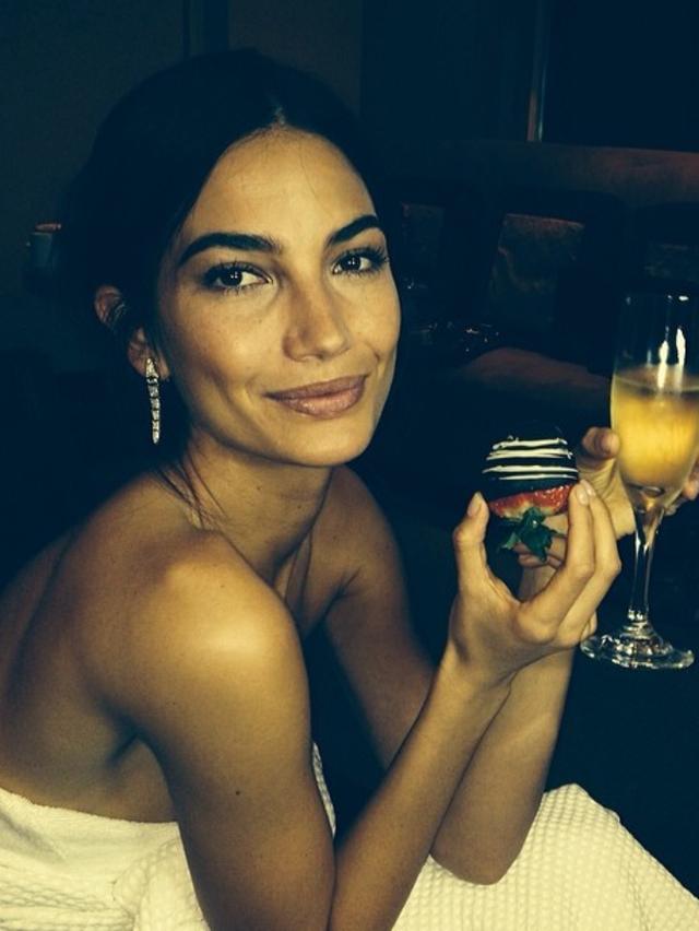 Lilly Aldridge.