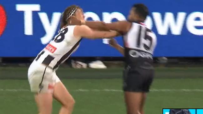 Willie Rioli strike on Nathan Murphy. Picture: Fox Footy