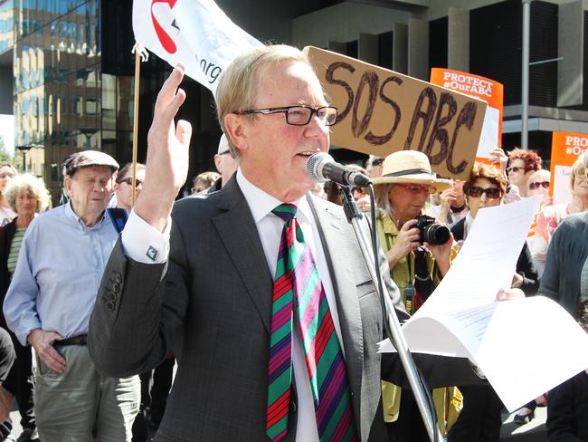 Quentin Dempster addresses a rally organised by friends of the ABC against the budget cuts.