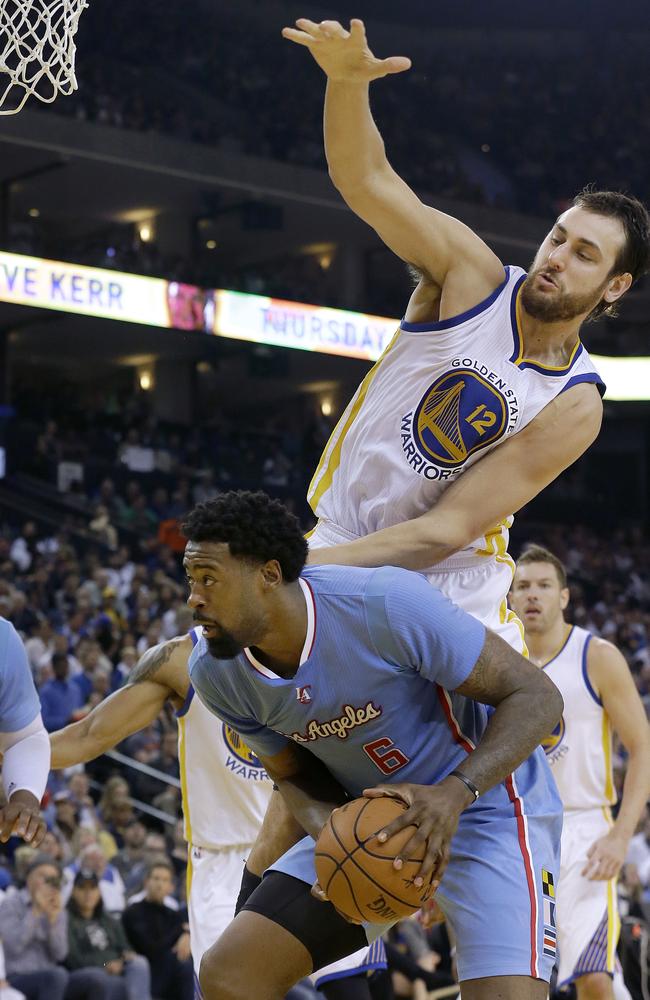 Golden State Warriors center Andrew Bogut guards Los Angeles Clippers center DeAndre Jordan.