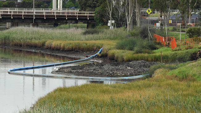 Rubble from the West Gate Tunnel Project has fallen into Moonee Ponds Creek. Photo: Julian Smith