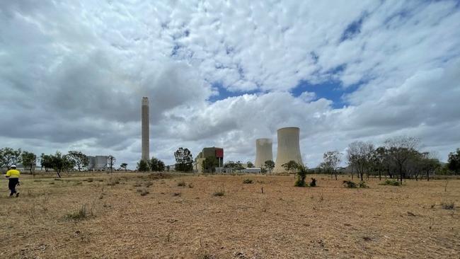 The project, if approved, would complement a similar stand-alone system planned to be built at the Tarong Power Station.