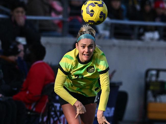 HOUSTON, TEXAS - FEBRUARY 20: EllieÂ Carpenter #21 of Australia throws the ball against Japan in the first half during the 2025 SheBelieves Cup at Shell Energy Stadium on February 20, 2025 in Houston, Texas.   Maria Lysaker/Getty Images/AFP (Photo by Maria Lysaker / GETTY IMAGES NORTH AMERICA / Getty Images via AFP)