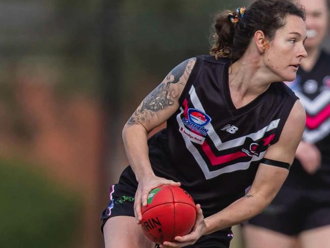 Alice Barfoot in action for Casey Thunder in SFNL Division 1 women's. Picture: Supplied.
