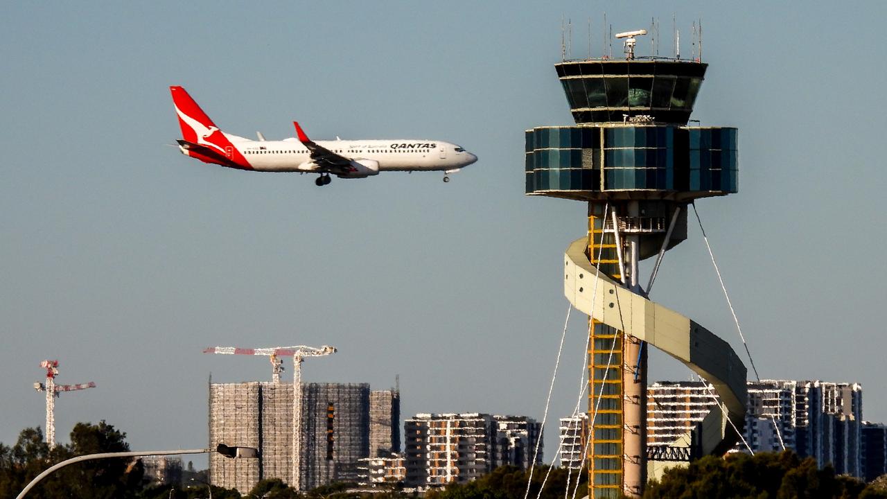 Air traffic controller shortage strikes Sydney Airport