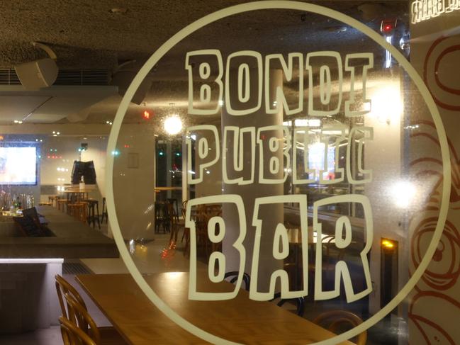 WEEKEND TELEGRAPHS SPECIAL SEPTEMBER 12, 2024, PLEASE CONTACT WEEKEND PIC EDITOR JEFF DARMANIN BEFORE PUBLISHING. A near empty Bondi Public Bar on a quiet night out at Bondi Beach. Picture: Jonathan Ng