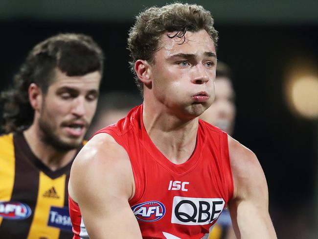 Sydney's Will Hayward on a run during AFL match Sydney Swans v Hawthorn at the SCG. Picture. Phil Hillyard