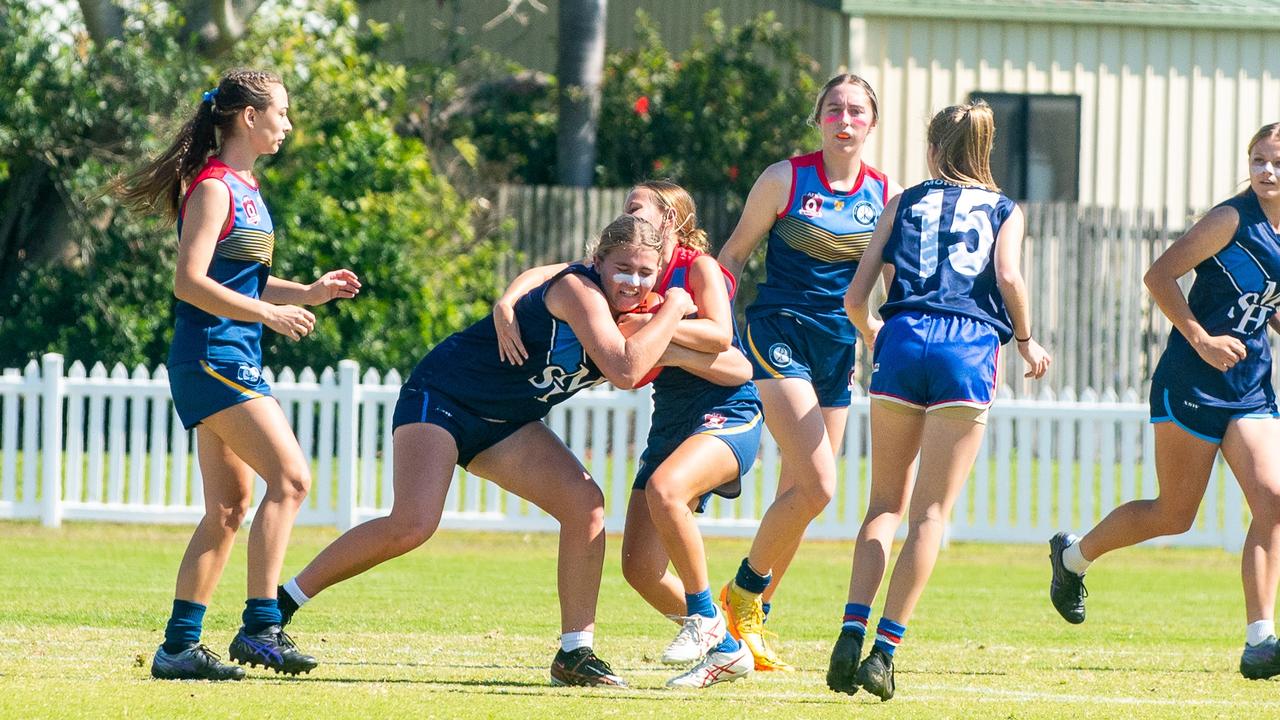 Moranbah v Ryan Catholic in AFLQ Schools Cup in Mackay | The Cairns Post