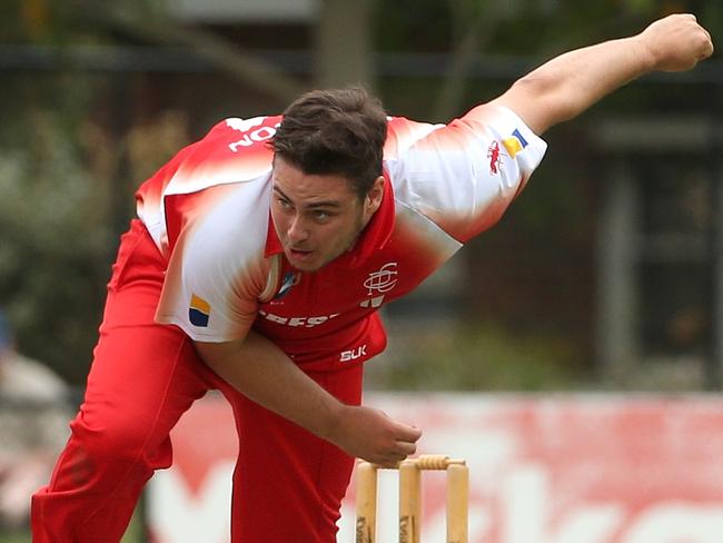 VSDCA Cricket: Preston v Williamstown, Marcus Murphy of Preston bowlingSaturday, November 28, 2020, in Preston, Victoria, Australia. Picture: Hamish Blair