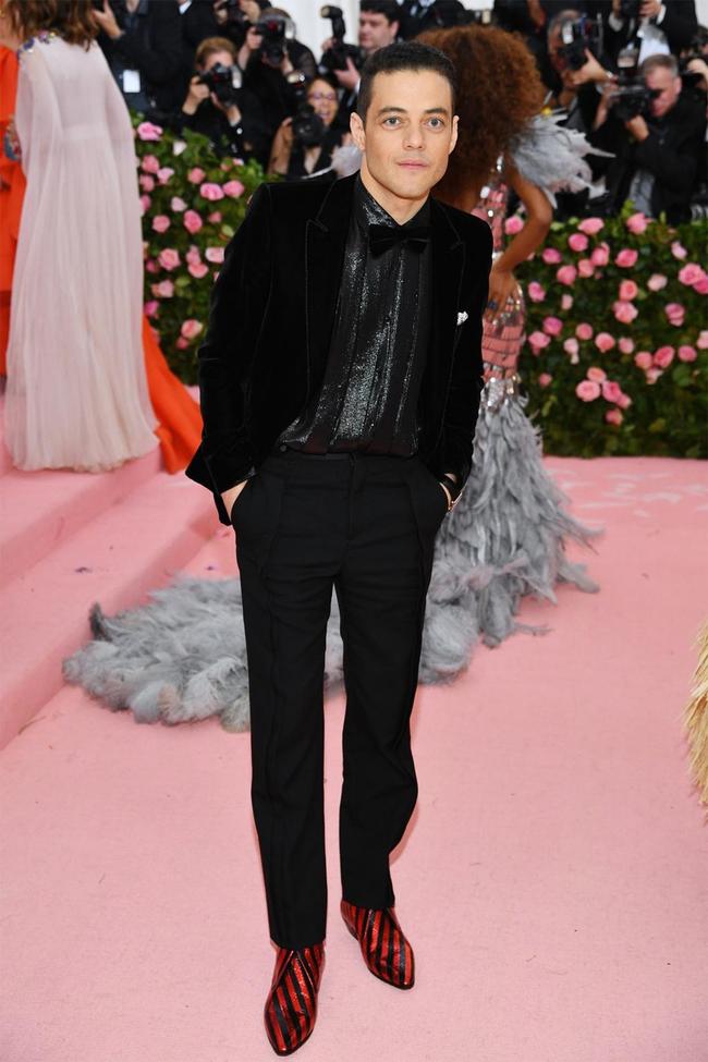 Rami Malek wears Saint Laurent to the 2019 Met Gala.