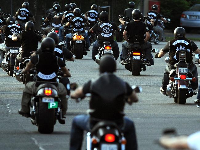 Members of the Finks motocycle gang take off on their national run from their Melbourne headquarters, Saturday, March 9, 2013. (AAP Image/Joe Castro) NO ARCHIVING, EDITORIAL USE ONLY