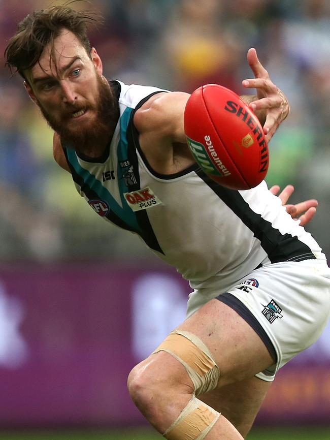 Charlie Dixon in action against Fremantle.