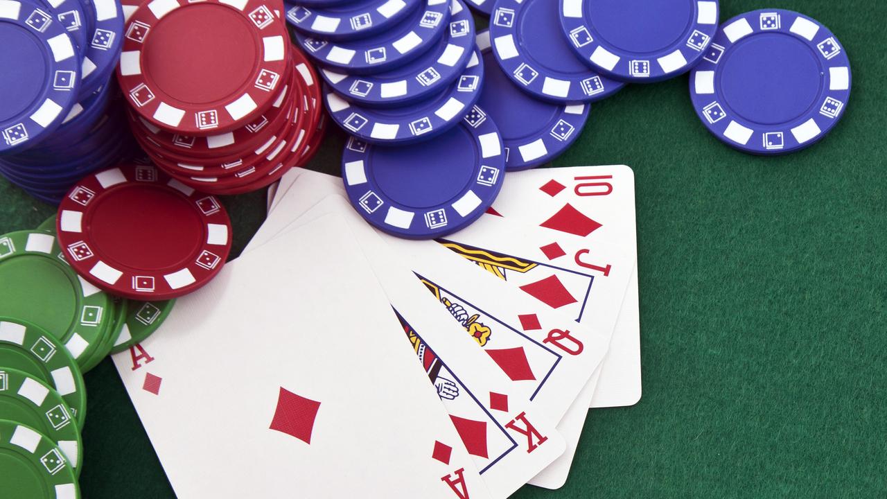 Flush of suspicion: Card dealer stood down after bathroom break