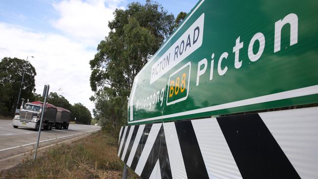 Picton Road. Picture: AAP Image / Robert Pozo