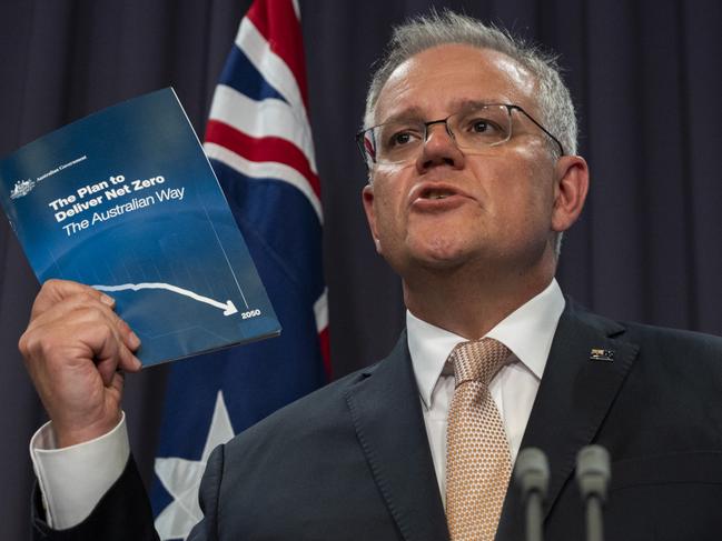 Prime Minister Scott Morrison has rejected criticism over Australia’s net zero plan. Picture: NCA NewsWire / Martin Ollman