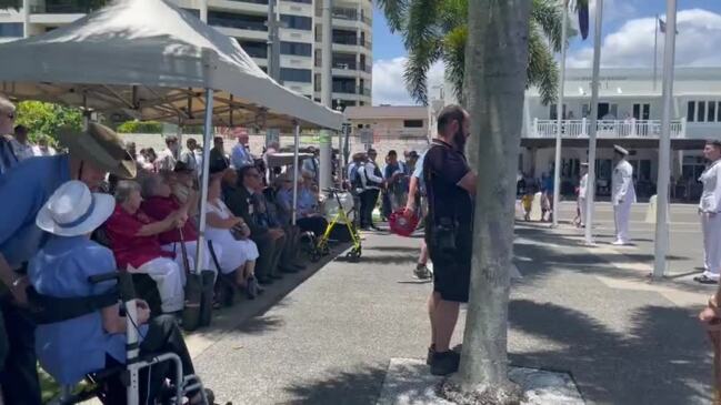 Cairns crowds at Remembrance Day ceremony on the Esplanade