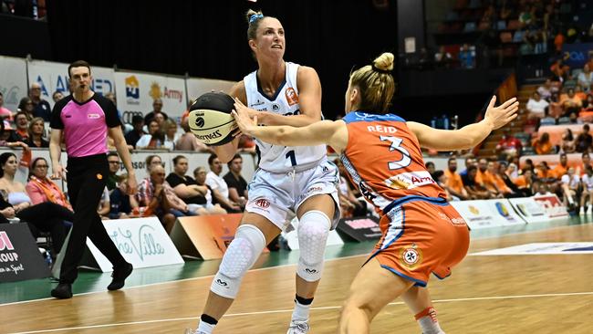 Rebecca Cole was the shining light for visitors Southside Flyers at Townsville Entertainment Centre. Picture: Emily Barker/Getty Images