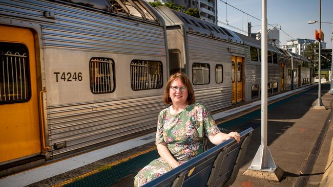 Parramatta Councillor Donna Davis at Carlingford Station. (AAP Image / Julian Andrews).