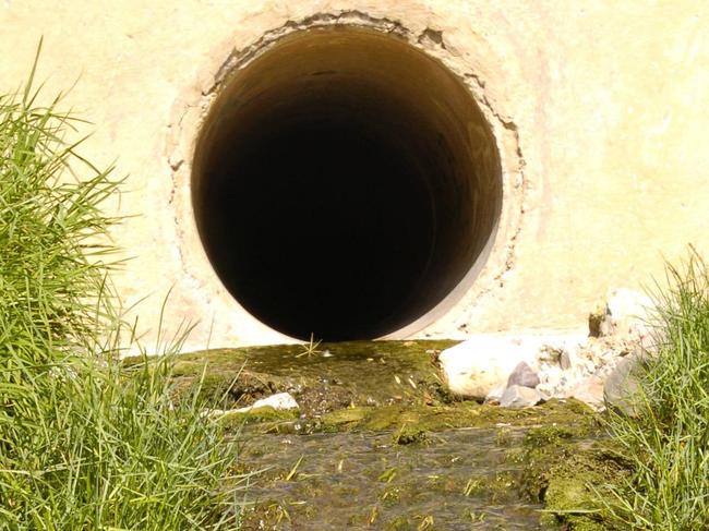 HALLETT COVE BEACH OFF LIMITS TO SWIMMERS DUE TO SEWERAGE SPILL.  DRAIN WHERE THE SEWAGE HIT THE BEACH LATE LAST NIGHT.