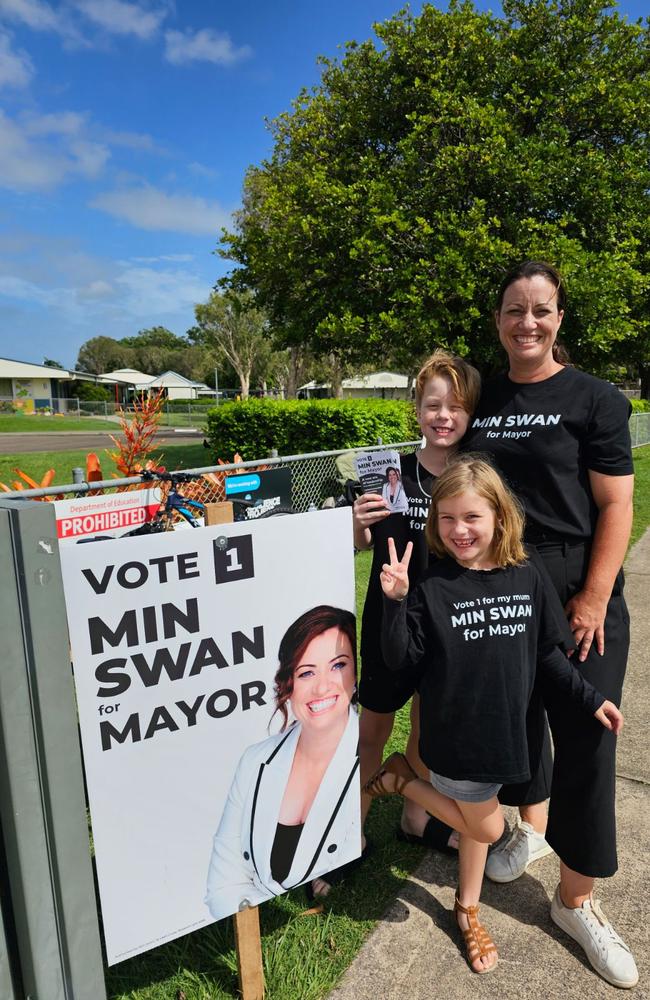 Sunshine Coast Council mayoral campaigner Min Swan with her kids Smith and Paige at Mountain Creek State School.