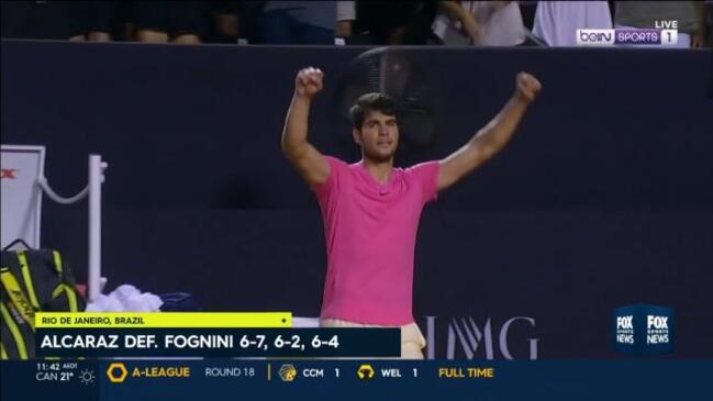 Alcaraz prevails in fight with Fognini