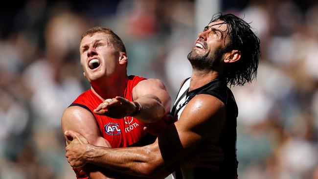 Brodie Grundy (right) is a great Luke Jackson replacement. Picture: Dylan Burns/AFL Photos via Getty Images