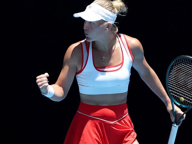 USA's Peyton Stearns reacts on a point against compatriot Emma Navarro during their women's singles match on day three of the Australian Open tennis tournament in Melbourne on January 14, 2025. (Photo by Martin KEEP / AFP) / -- IMAGE RESTRICTED TO EDITORIAL USE - STRICTLY NO COMMERCIAL USE --