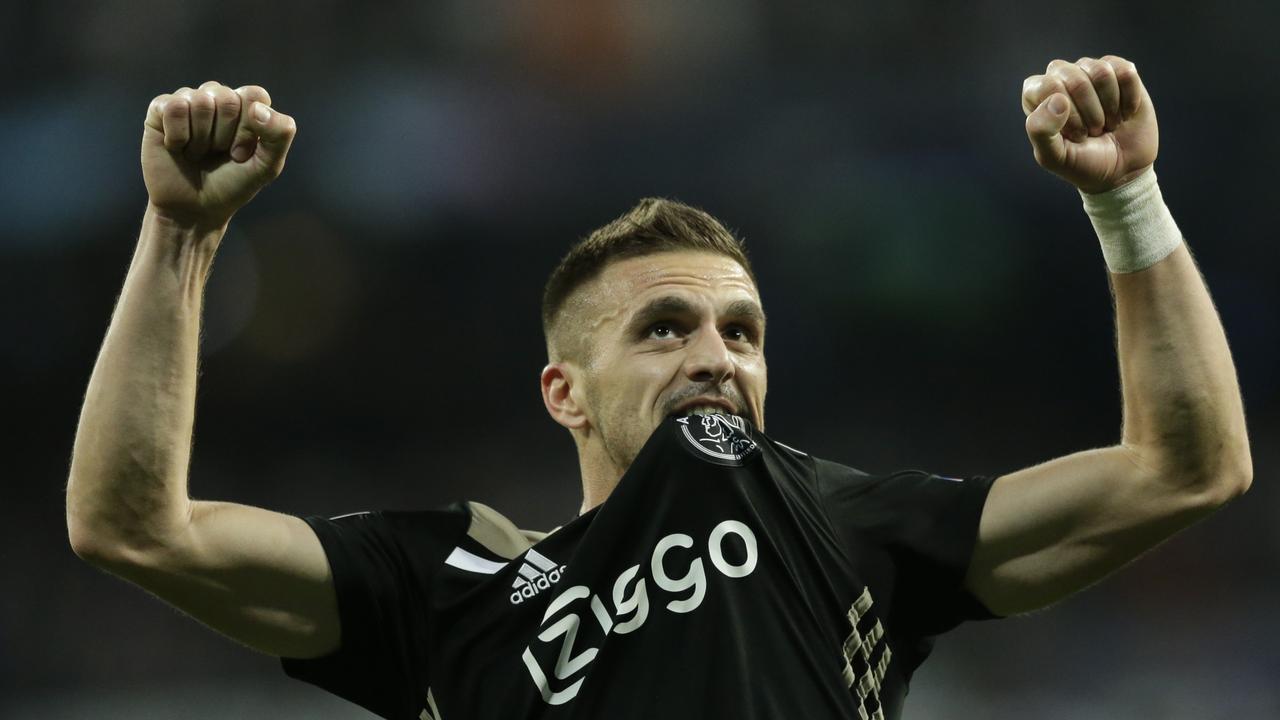 Madrid, Spain. 5th Mar, 2019. Soccer Real Madrid v AFC Ajax Champions  League 2018-2019 Hakim Ziyech of Ajax scores Dusan Tadic of Ajax, Hakim  Ziyech of Ajax Credit: Orange Pictures vof/Alamy Live