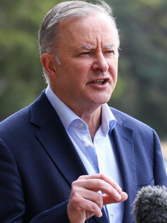 The current Federal Government has continued to fail to support heavy manufacturing, says Anthony Albanese.