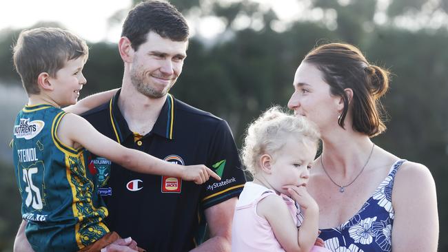 Clint with wife Kayla and children Addi 2 and Noah 5. Clint Steindl captain of the Tasmania JackJumpers announces his retirement from basketball. Picture: Nikki Davis-Jones