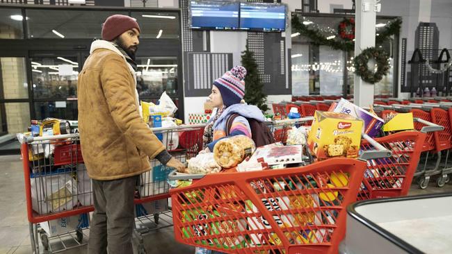 Supermarket raid in Station Eleven.