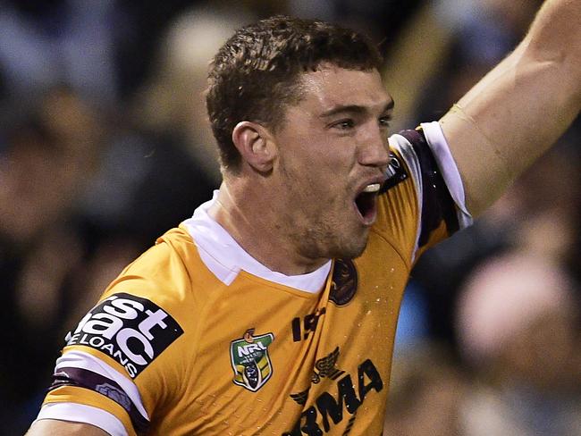 SYDNEY, AUSTRALIA - JUNE 16: Corey Oates of the Broncos celebrates scoring a try during the round 15 NRL match between the Cronulla Sharks and the Brisbane Broncos at Southern Cross Group Stadium on June 16, 2018 in Sydney, Australia.  (Photo by Brett Hemmings/Getty Images)