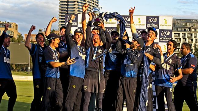 Prahran lifts the premiership cup. Pic: Chris Thomas, Cricket Victoria